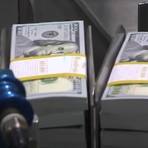 美元疲软承压，贸易迷雾笼罩市场！还需关注欧银决议和非农 ...