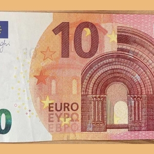 美元弱势难止，欧元剑指1.18？