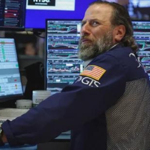 国际原油价格周一上涨 市场关注俄油供应风险