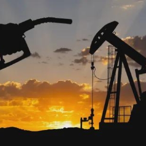 国际油价跌幅超2% 避险情绪令油价承压