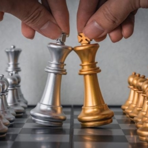 山海：时间和空间已经满足，注意黄金的变盘可能！