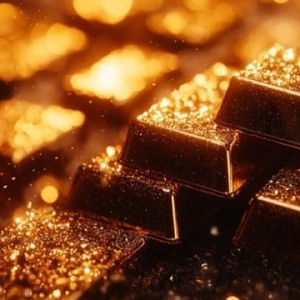 金银一齐破纪录，本月还有两个关键数据将影响走势