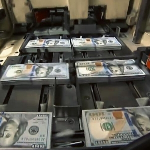 美元指数在98关口遇阻小幅回落，技术面仍偏向多头，市场等待美联储进一步信号 ...