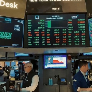 美国政府关门倒计时：特朗普“最后一搏”能否化解危机？