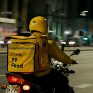 正面开战！滴滴旗下“99Food”抢占巴西外卖战略高地  美团Keeta月底入局 ...