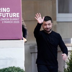 泽连斯基会见美国军火公司代表！乌克兰多地实施紧急断电，全国工业用户遭限电 ...