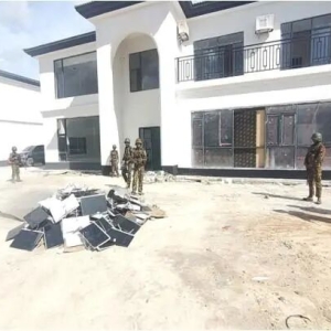 断网无效，KK园区用30套“星链”设备搞电诈！缅甸军方展开突袭 ...