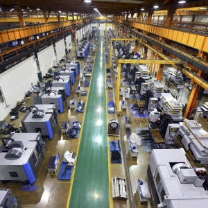 青海华鼎频易主仍陷退市困局，控制权游戏谁是赢家？