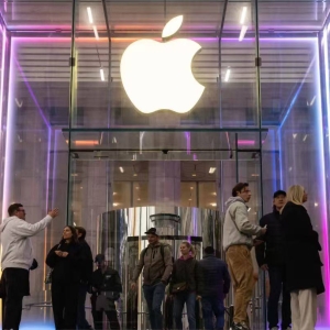 苹果2万元可折叠iPad开发遇阻：与华为平板类似 跳票至2029年