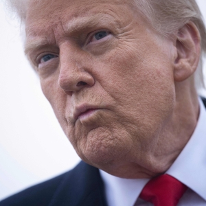 特朗普称尚未决定是否袭击委内瑞拉境内目标！国际油价盘中一度“上蹿下跳” ...