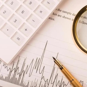 期权卖方为什么看起来容易赚钱？真的稳赚不赔吗？