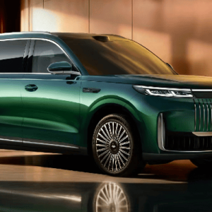 车市 “银十” 成色足！比亚迪 44.2 万辆领跑，吉利同比增 35%，新能源渗透率有望创新 ...